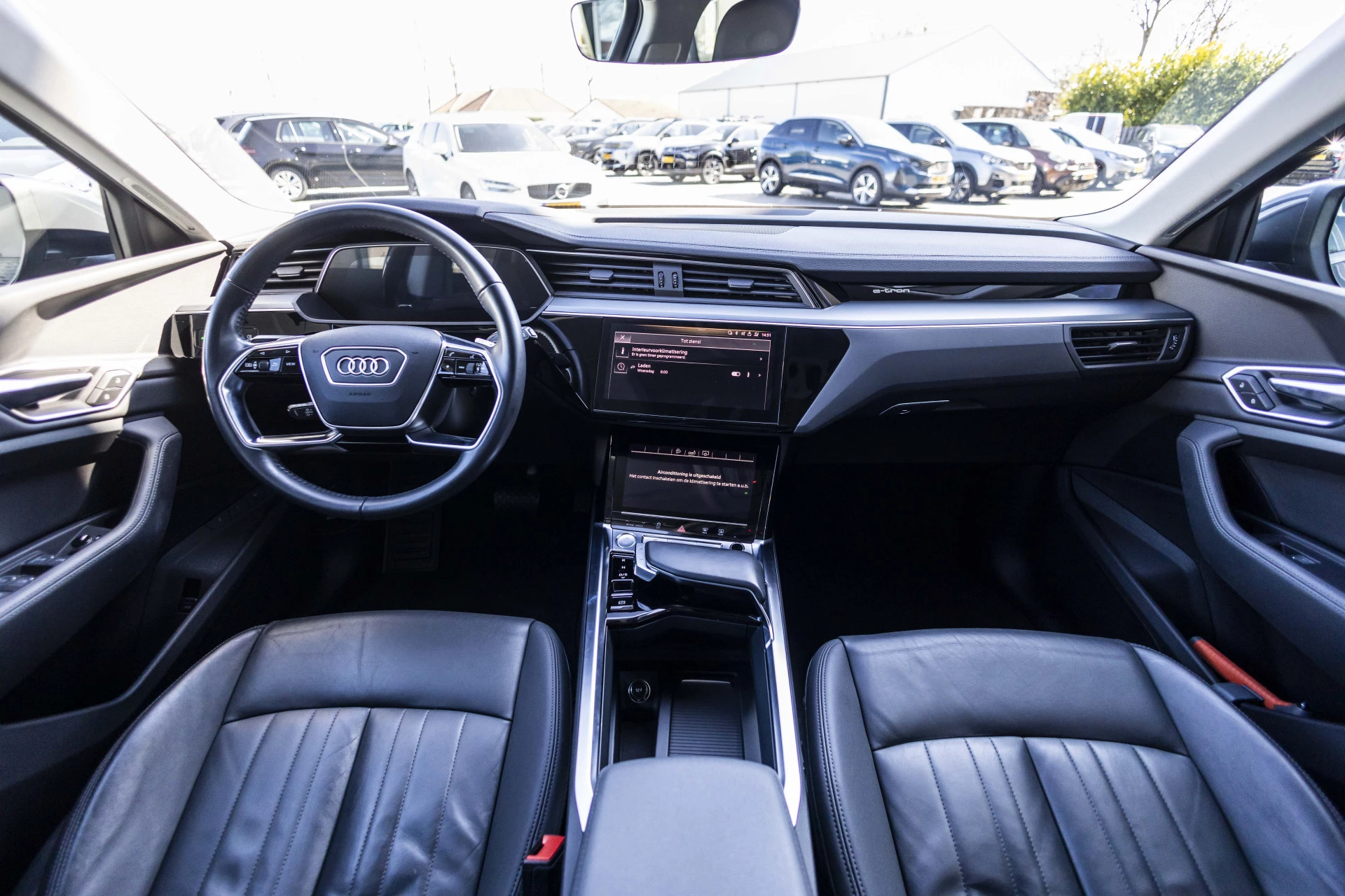 Hoofdafbeelding Audi e-tron