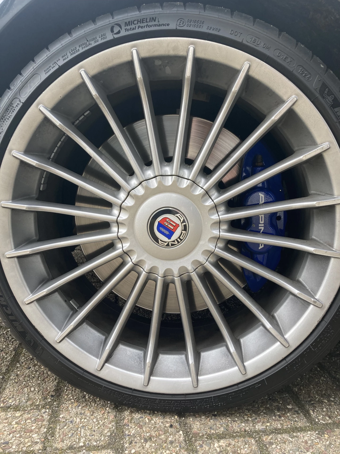 Hoofdafbeelding Alpina B4