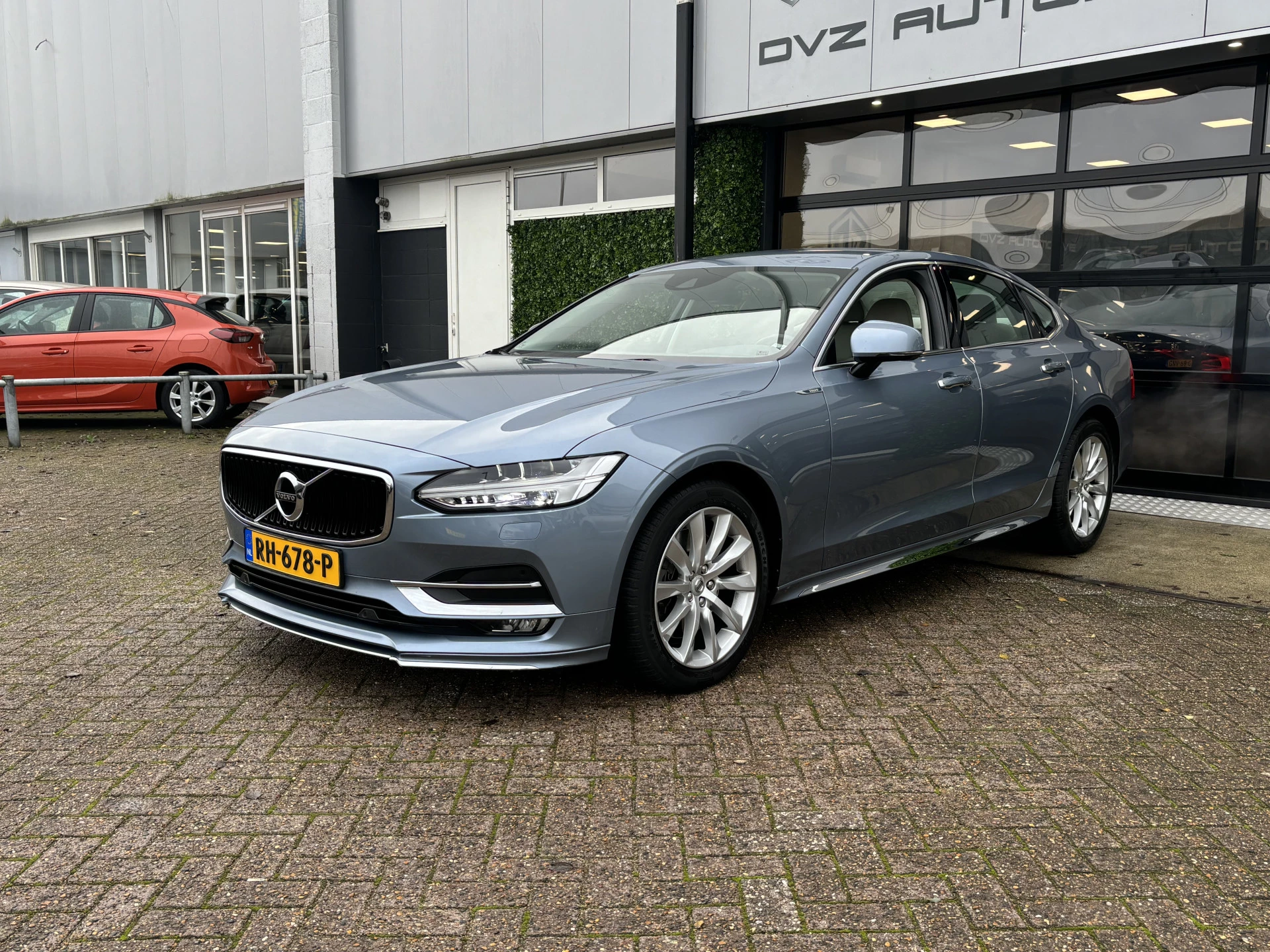 Hoofdafbeelding Volvo S90