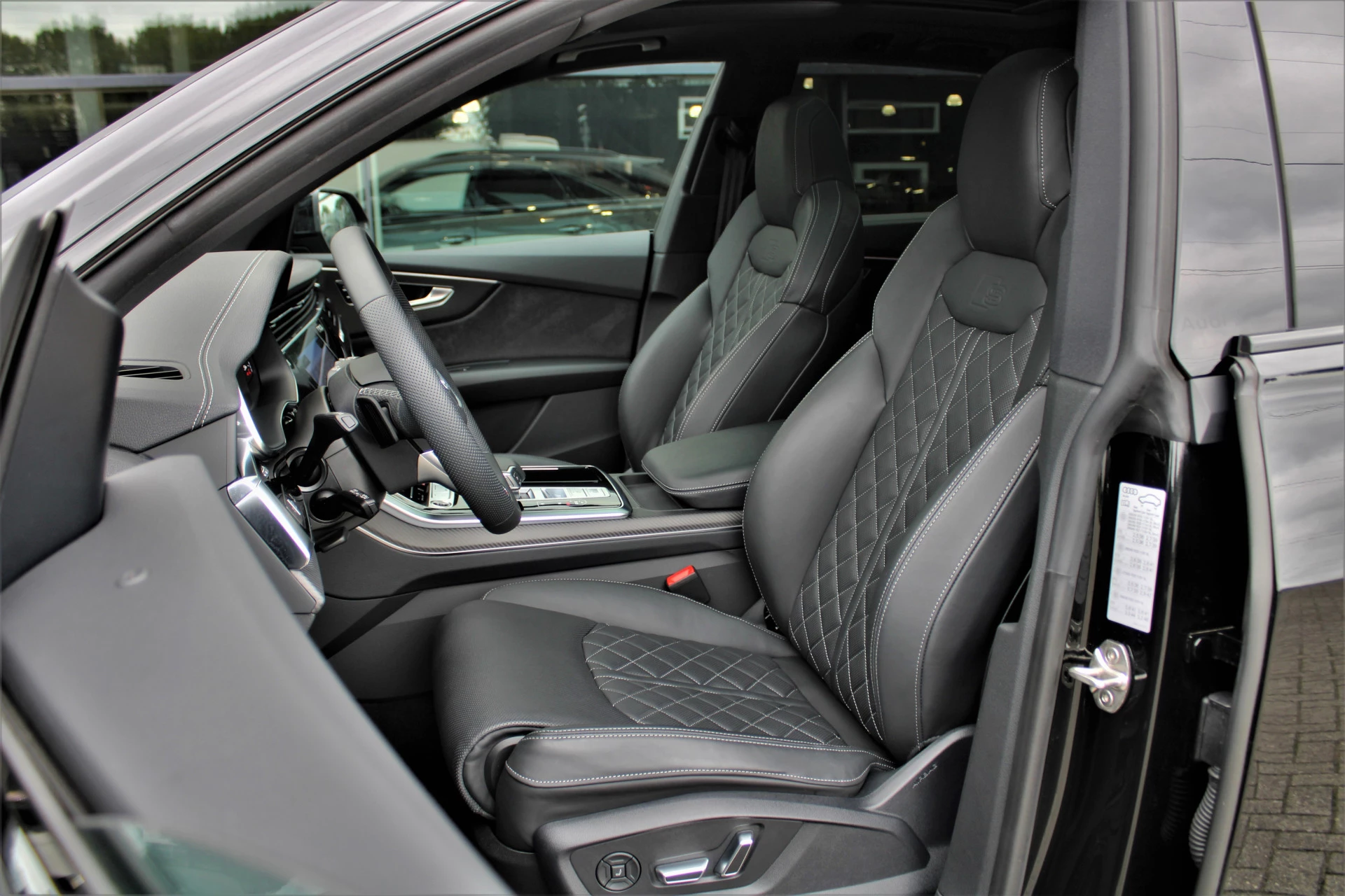 Hoofdafbeelding Audi Q8