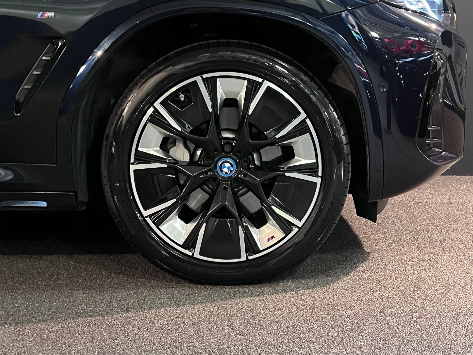 Hoofdafbeelding BMW iX3