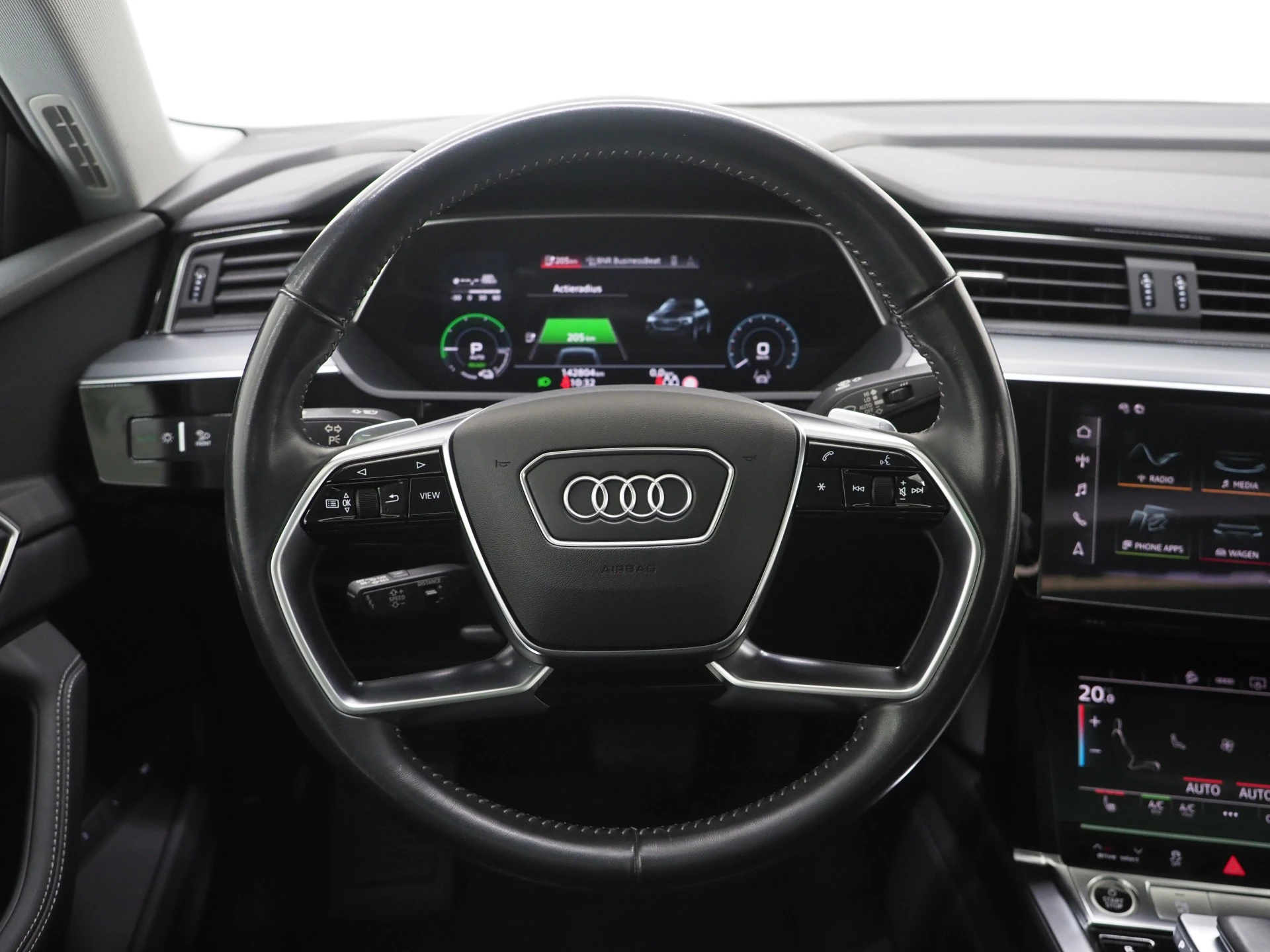 Hoofdafbeelding Audi e-tron