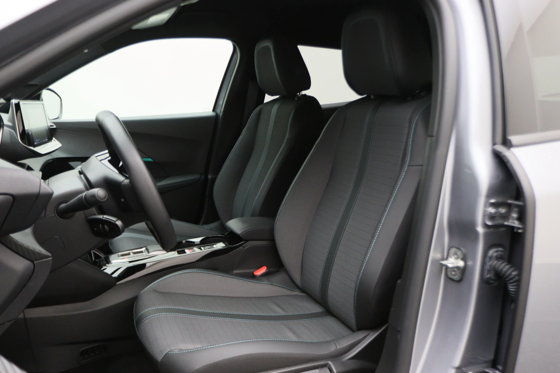 Hoofdafbeelding Peugeot e-2008