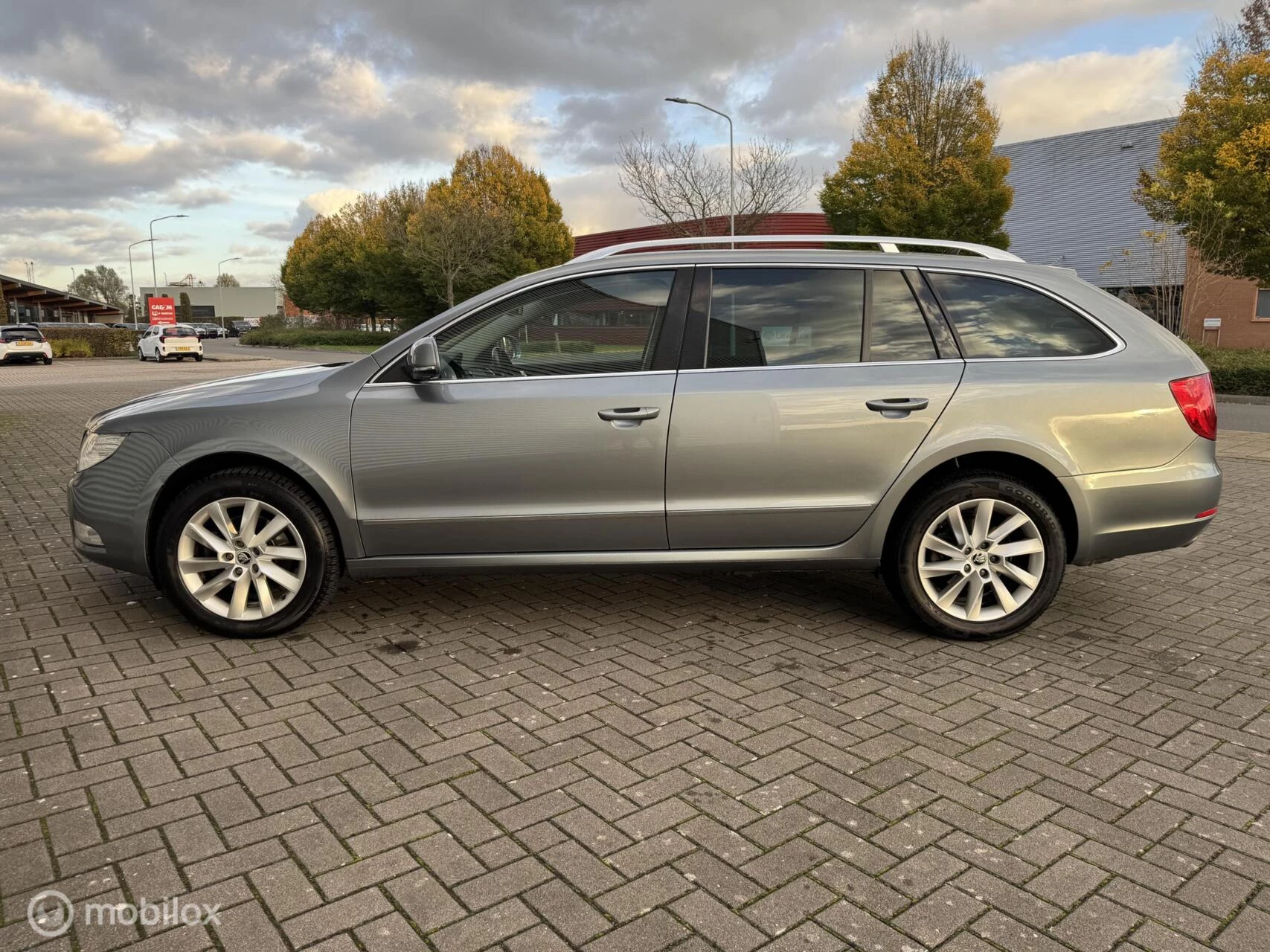 Hoofdafbeelding Škoda Superb