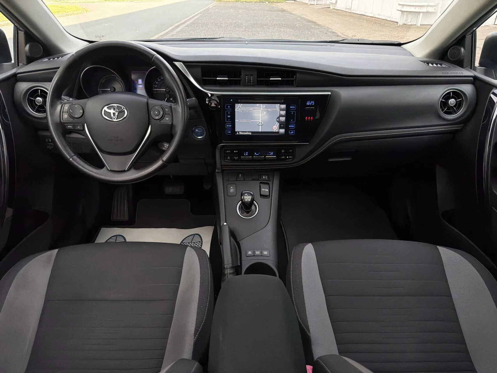 Hoofdafbeelding Toyota Auris