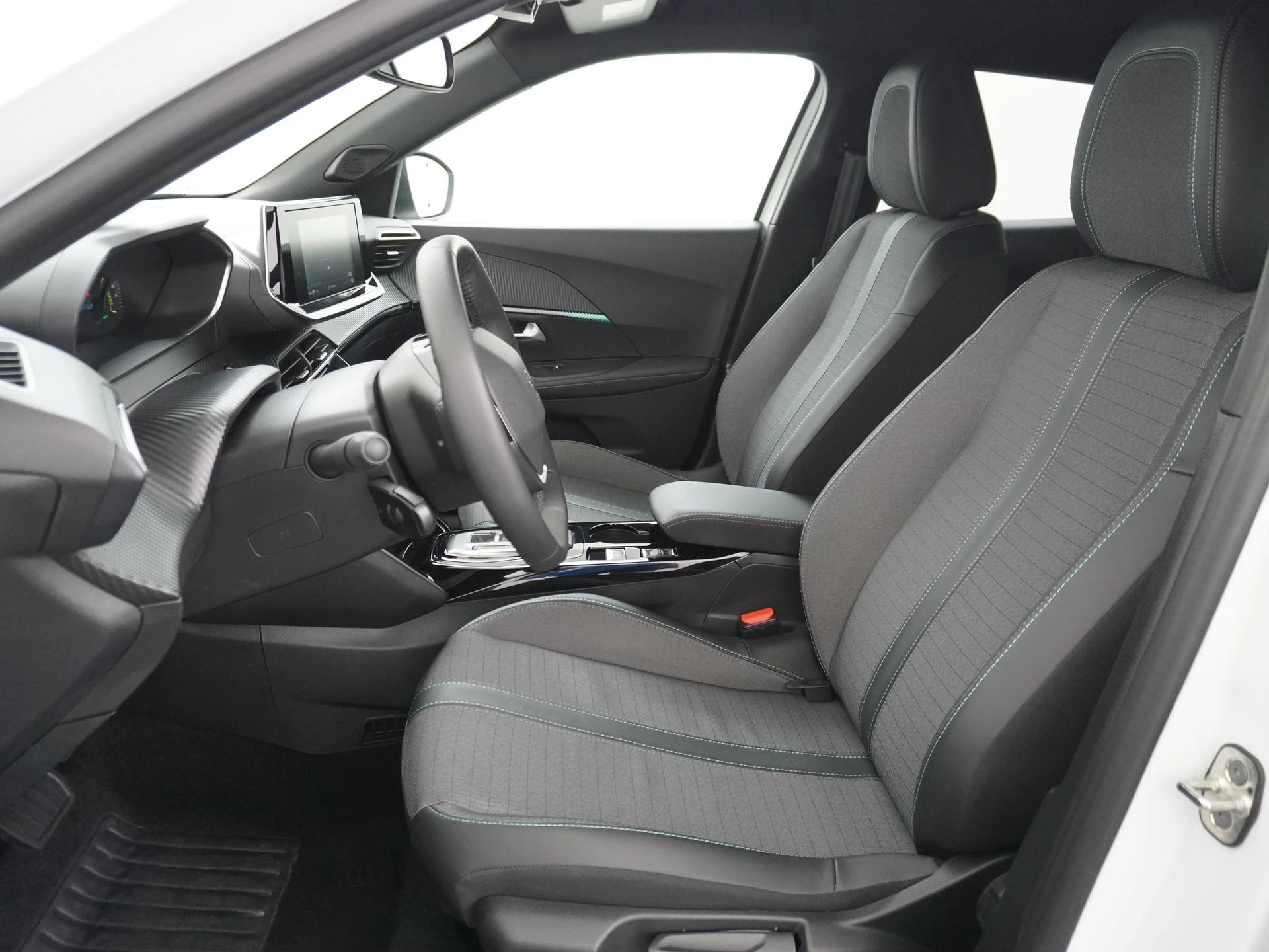 Hoofdafbeelding Peugeot e-2008