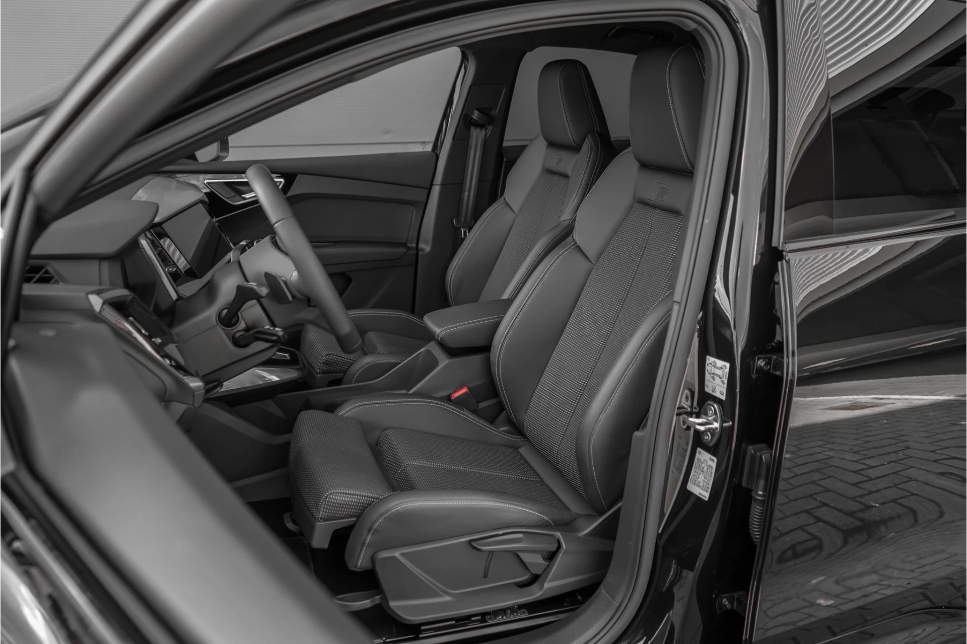 Hoofdafbeelding Audi Q4 Sportback e-tron