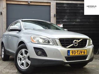 Volvo XC60 2.4 D5 AWD Momentum Trekhaak, Xenon