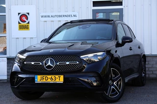 Mercedes-Benz GLC 300e 4MATIC AMG Line Plug in PHEV*Pano/Night/Elek. Trekhaak/Airmatic Luchtvering/Digital Light/Camera/Memorie/Sfeer/Dodehoek/Parkeersens.V+A/19 inch LM*