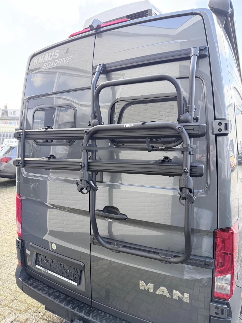 Hoofdafbeelding Knaus TGE 3.180