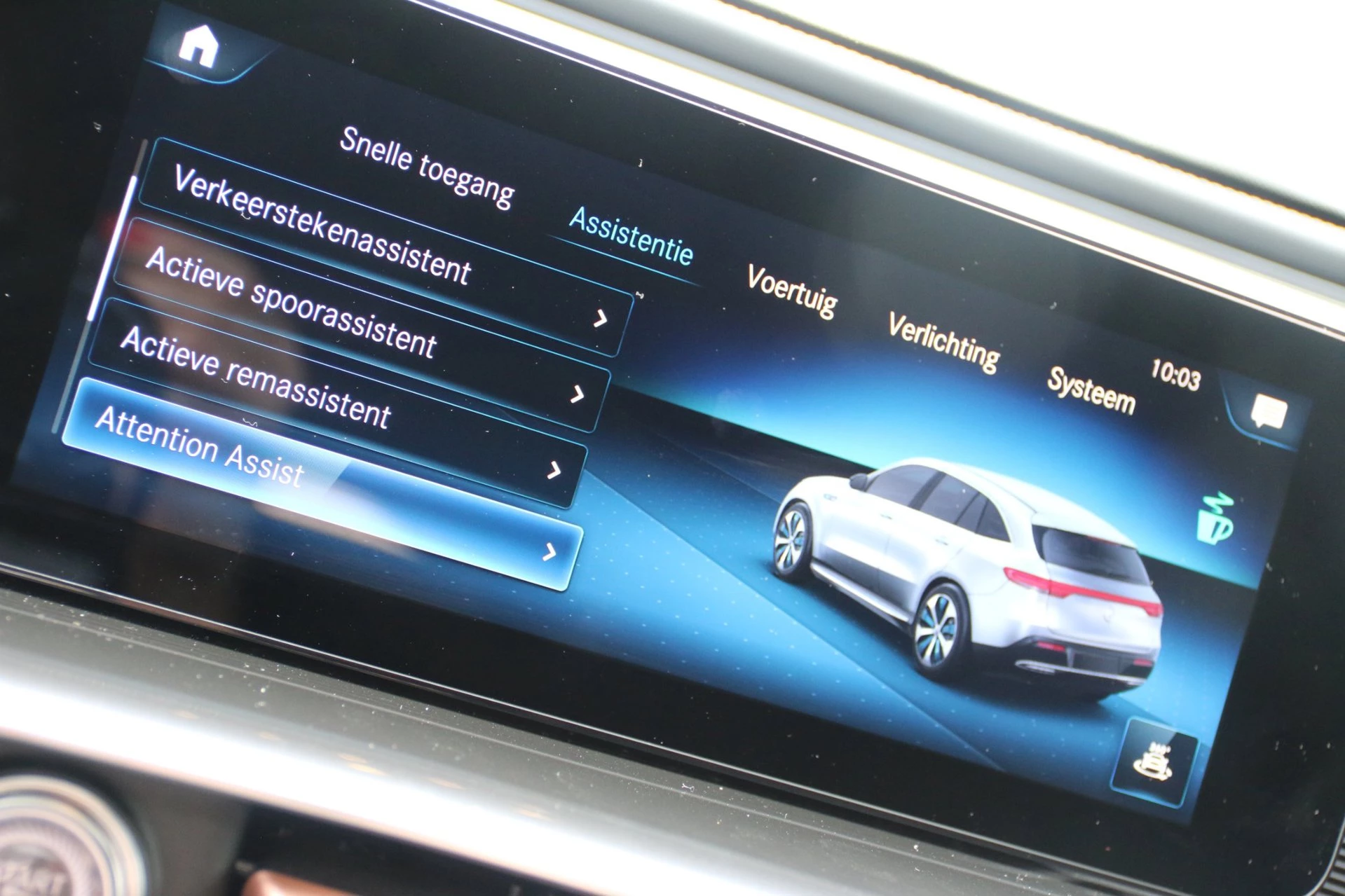 Hoofdafbeelding Mercedes-Benz EQC