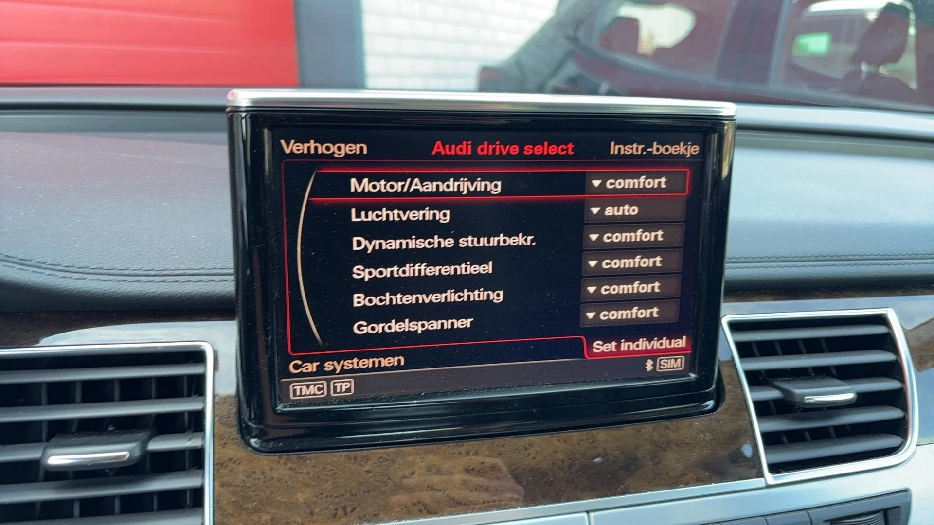 Hoofdafbeelding Audi A8