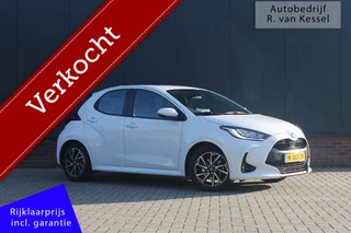 Toyota Yaris 1.5 Hybrid TeamNL / Dynamic I Allseason banden I Trekhaak afn. I NL-auto