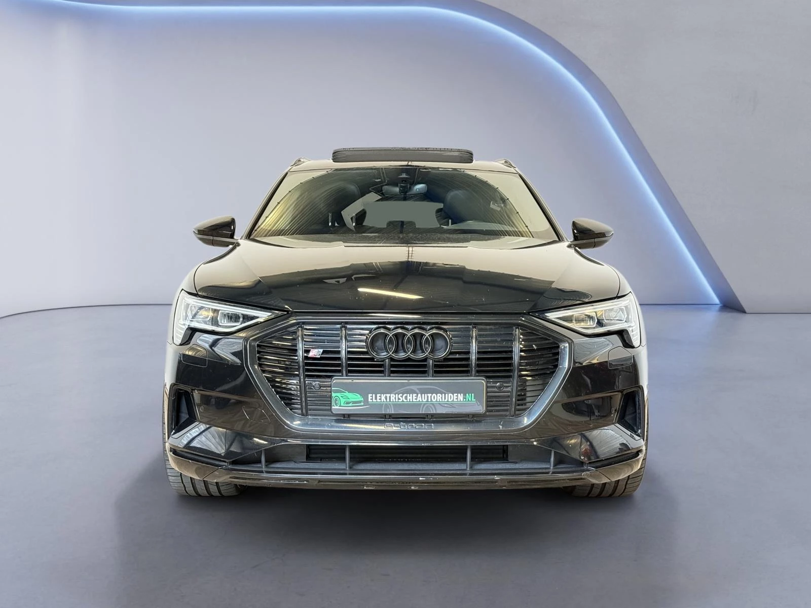 Hoofdafbeelding Audi e-tron