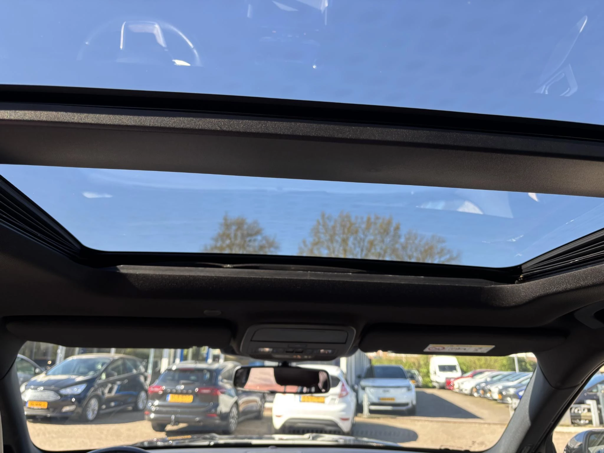 Hoofdafbeelding Ford Explorer