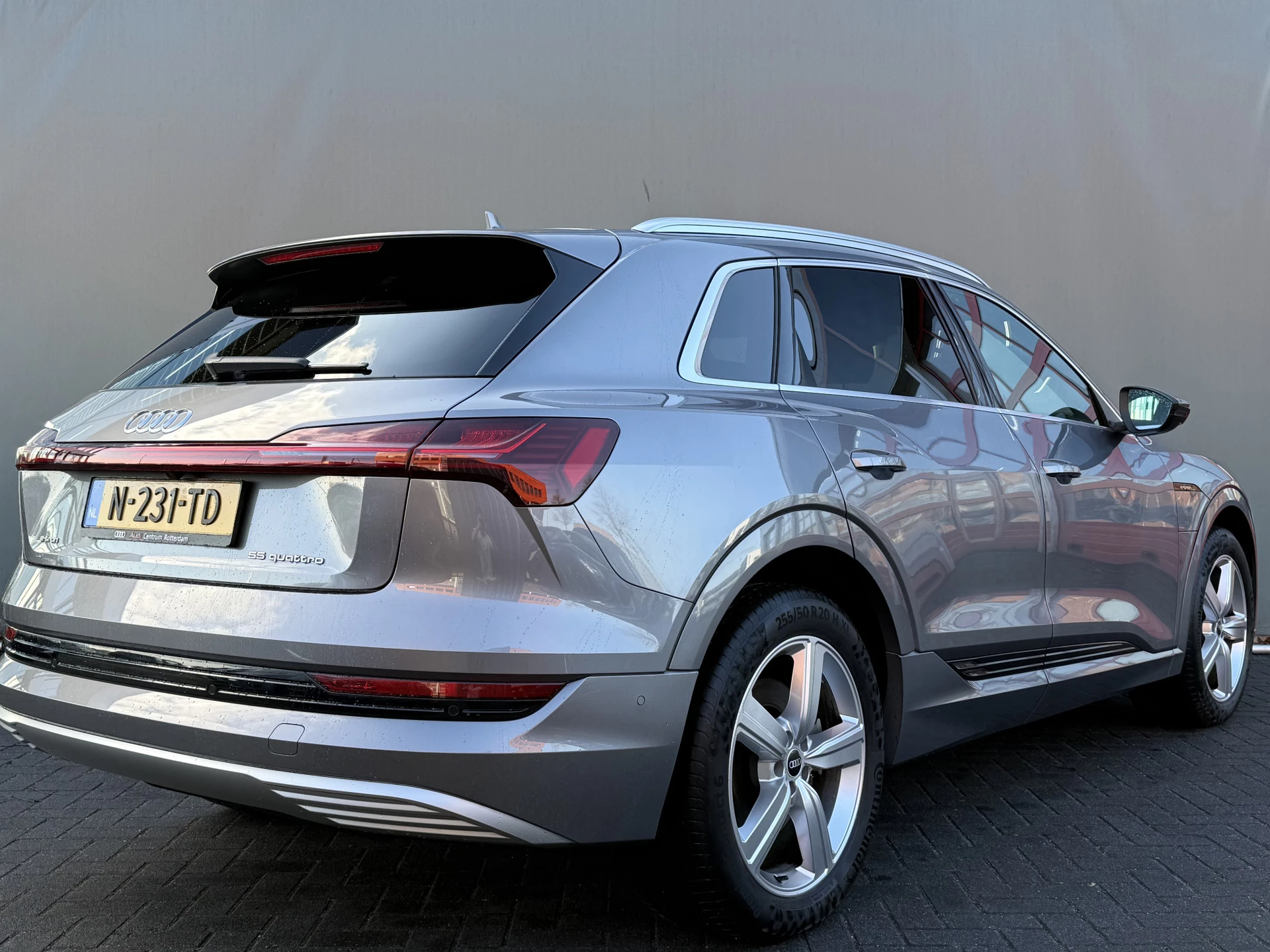 Hoofdafbeelding Audi e-tron