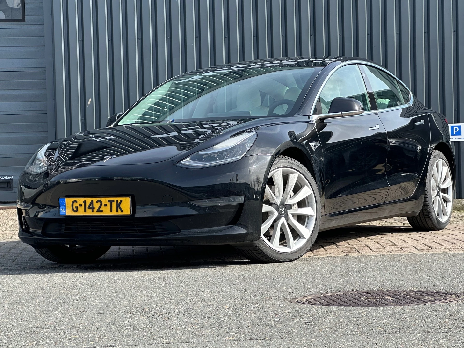 Hoofdafbeelding Tesla Model 3