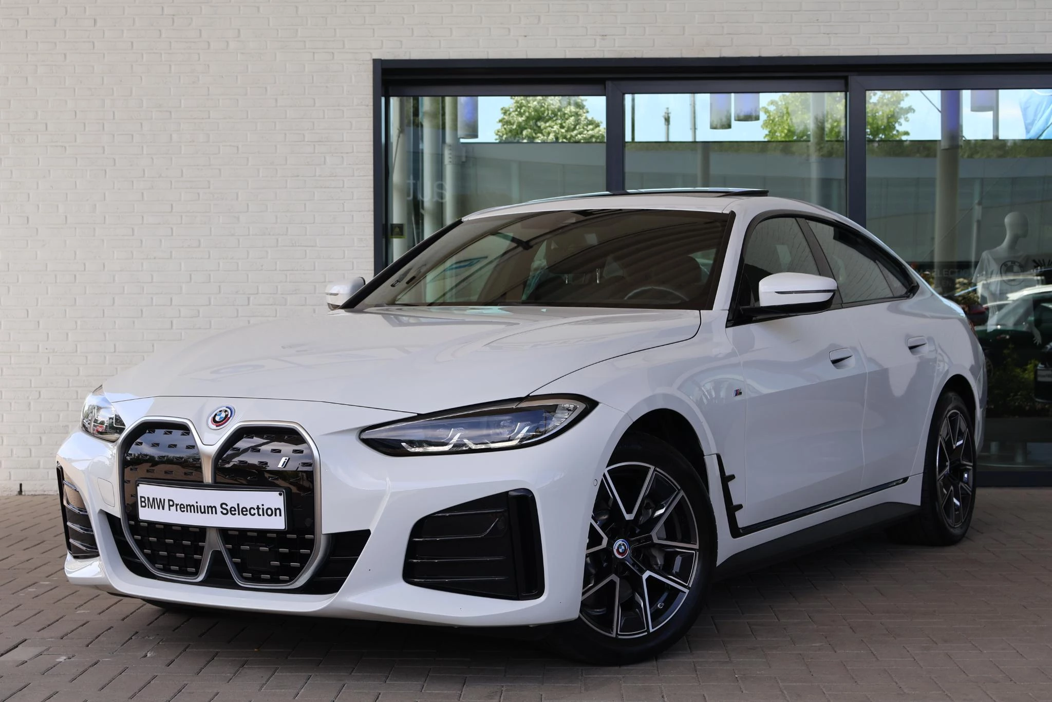 Hoofdafbeelding BMW i4