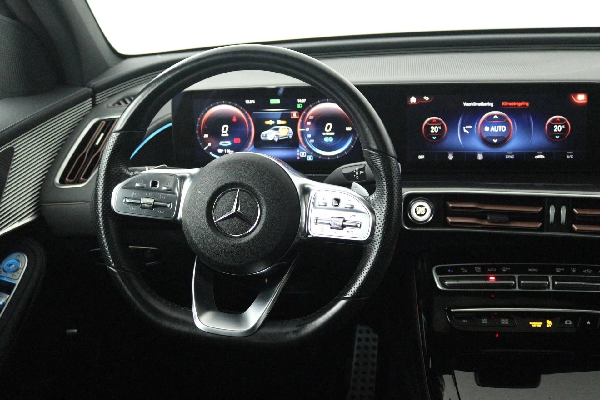 Hoofdafbeelding Mercedes-Benz EQC