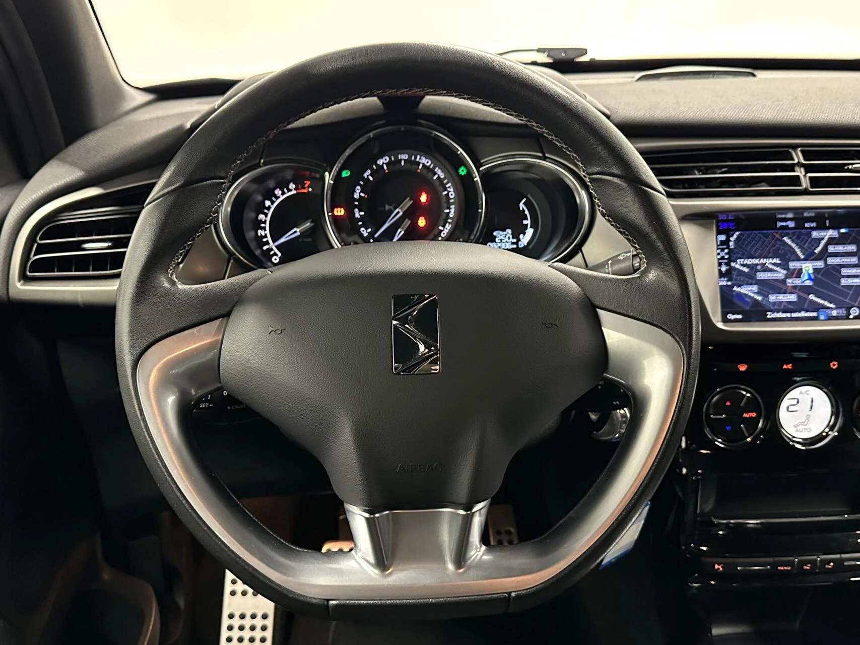 Hoofdafbeelding DS DS 3