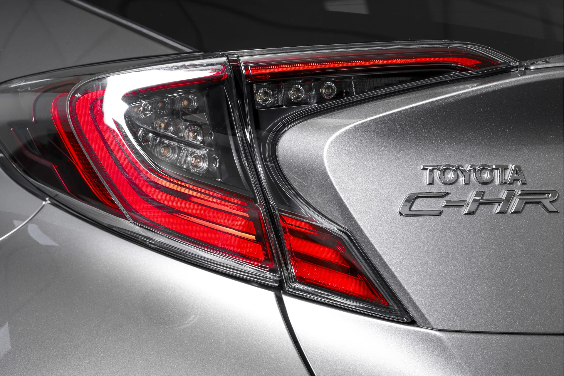 Hoofdafbeelding Toyota C-HR