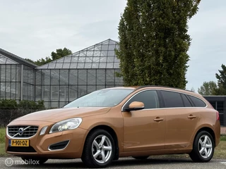 Hoofdafbeelding Volvo V60 Volvo V60 2.0 T5 – 241pk | Cruise Control - Trekhaak -
