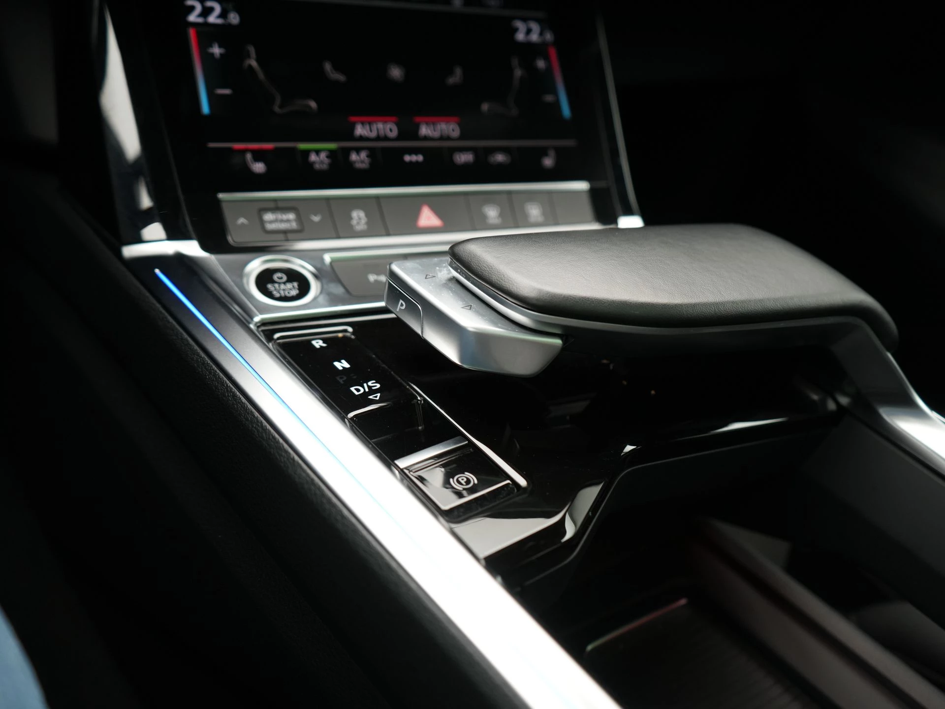 Hoofdafbeelding Audi e-tron