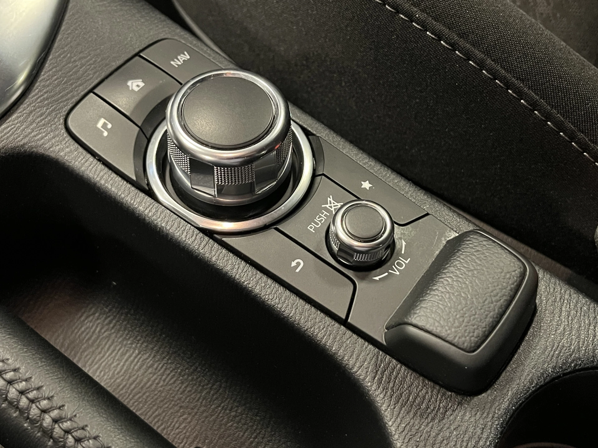 Hoofdafbeelding Mazda 2