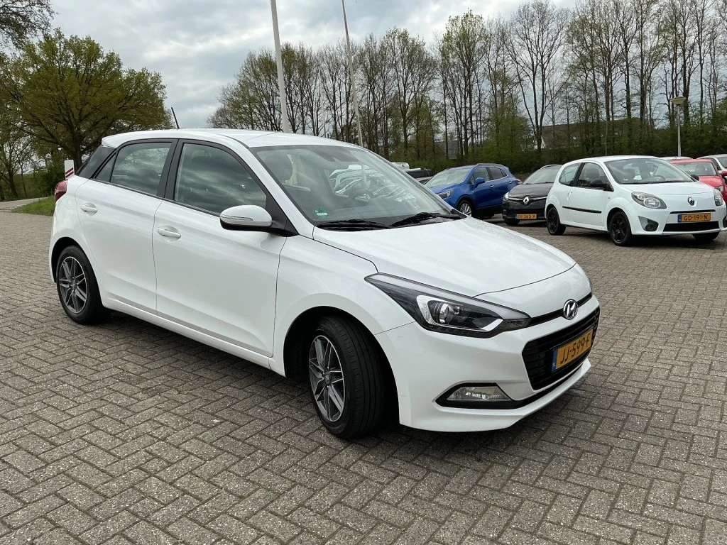 Hoofdafbeelding Hyundai i20