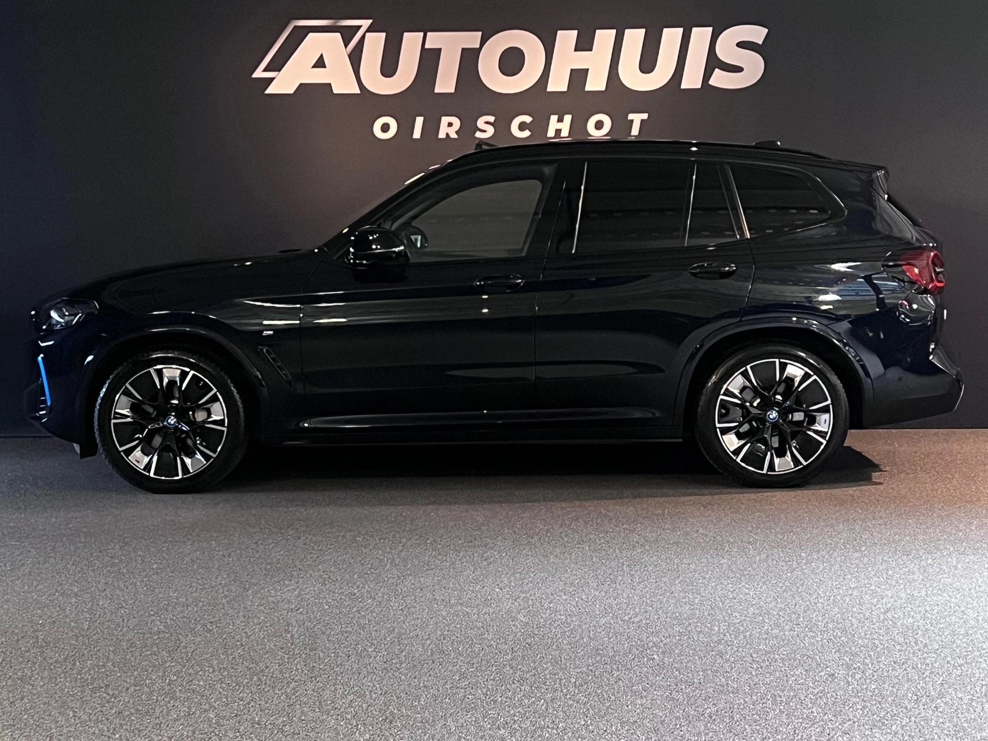 Hoofdafbeelding BMW iX3