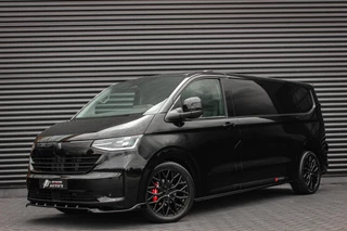 Volkswagen Transporter 2.0 TDI L2H1 BULLI 150PK DSG FULL BLACK / DRIVER ASSISTANCE / 2-ZITS / MY2024 / CAMERA / ADAP.CRUISE / FUL