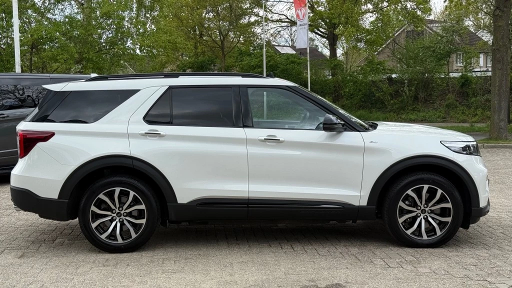 Hoofdafbeelding Ford Explorer