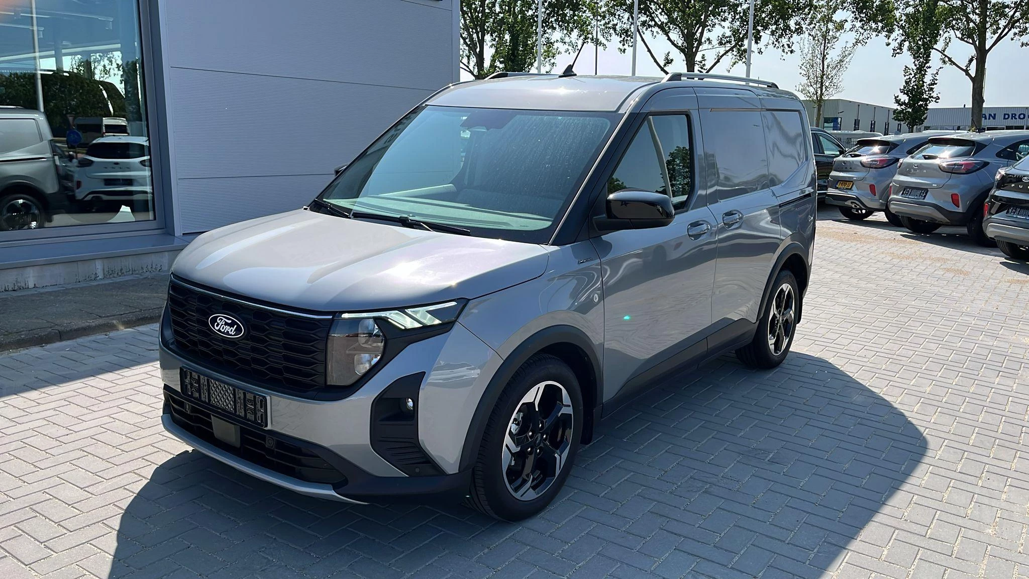 Hoofdafbeelding Ford Transit Courier