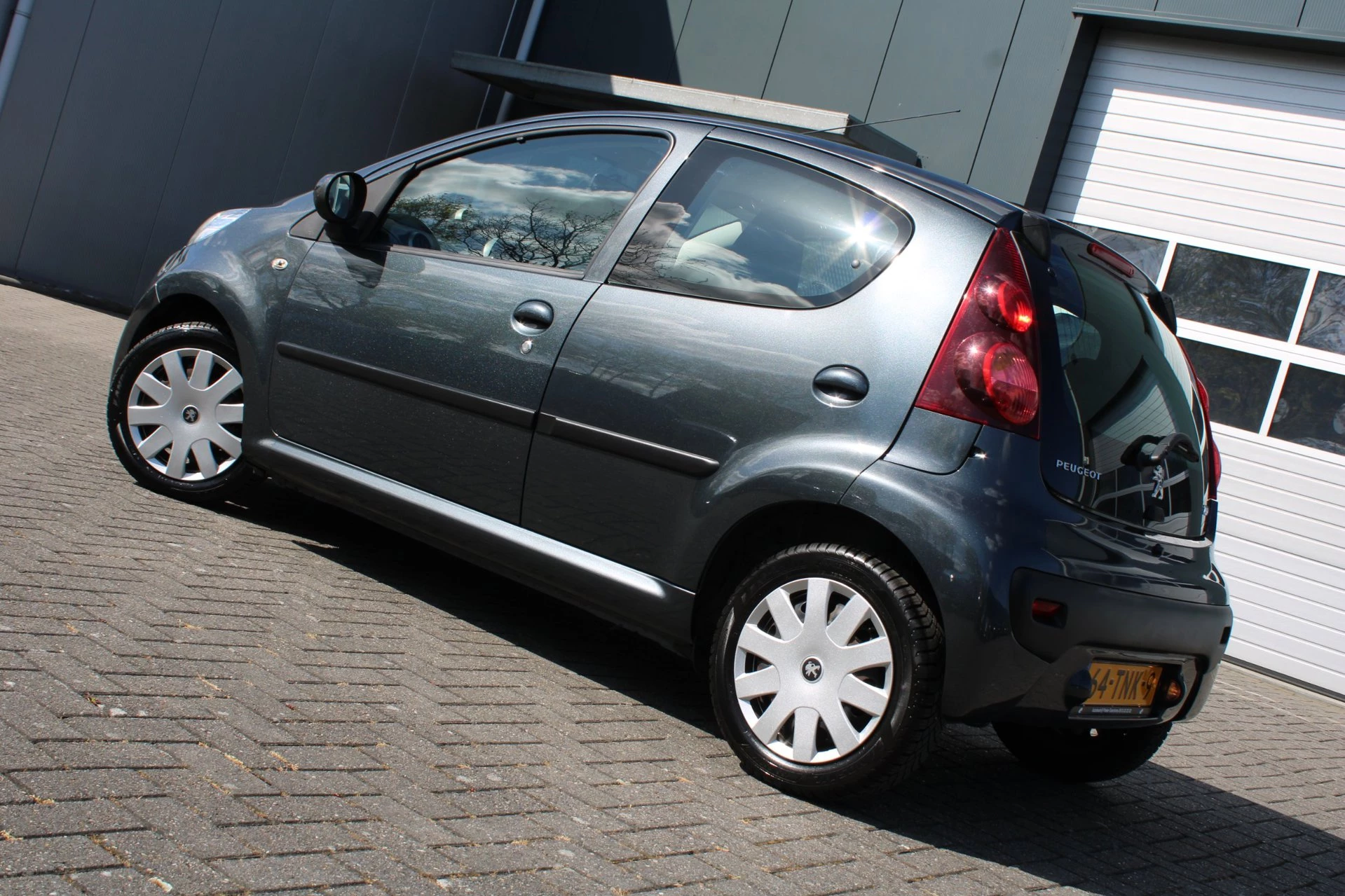 Hoofdafbeelding Peugeot 107