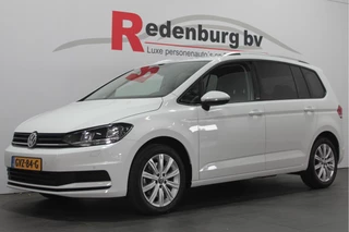 Hoofdafbeelding Volkswagen Touran Volkswagen Touran 1.5 TSI Comfortline - Carplay / PDC / Elek. trekhaak