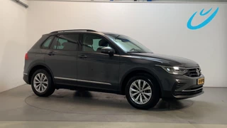 Volkswagen Tiguan 1.5 TSI 150pk Life Alcantara Stoelverwarming Navigatie DAB+ Parkeersensoren
