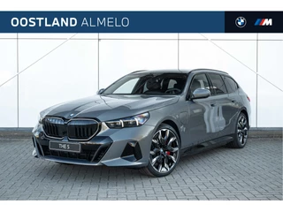 BMW 5 Serie Touring 550e xDrive M Sport Automaat / Panoramadak / Trekhaak / Bowers & Wilkins / Comfortstoelen / Adaptieve LED / Parking Assistant Plus /  Stoelventilatie