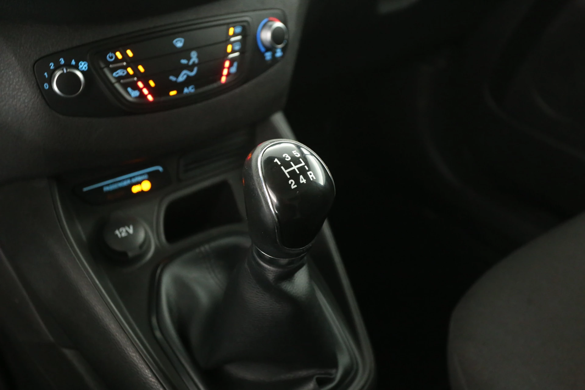 Hoofdafbeelding Ford Transit Courier