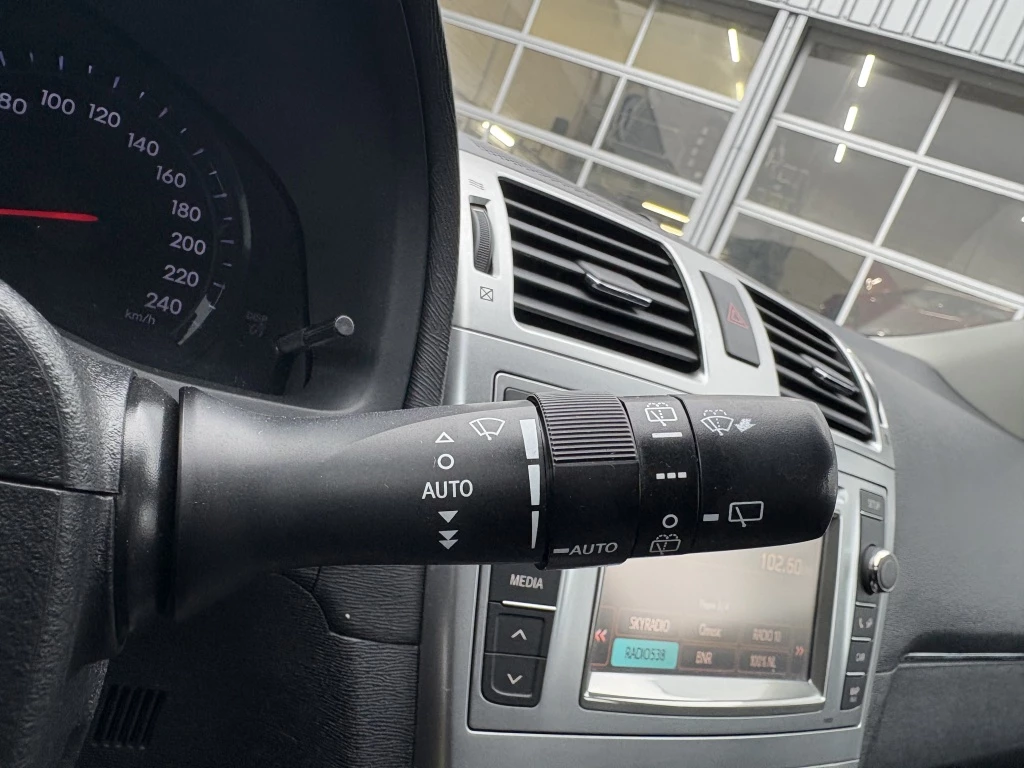 Hoofdafbeelding Toyota Avensis