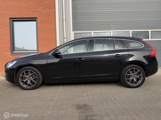 Volvo V60 3.0 T6 AWD Momentum - Volvo dealer onderh.