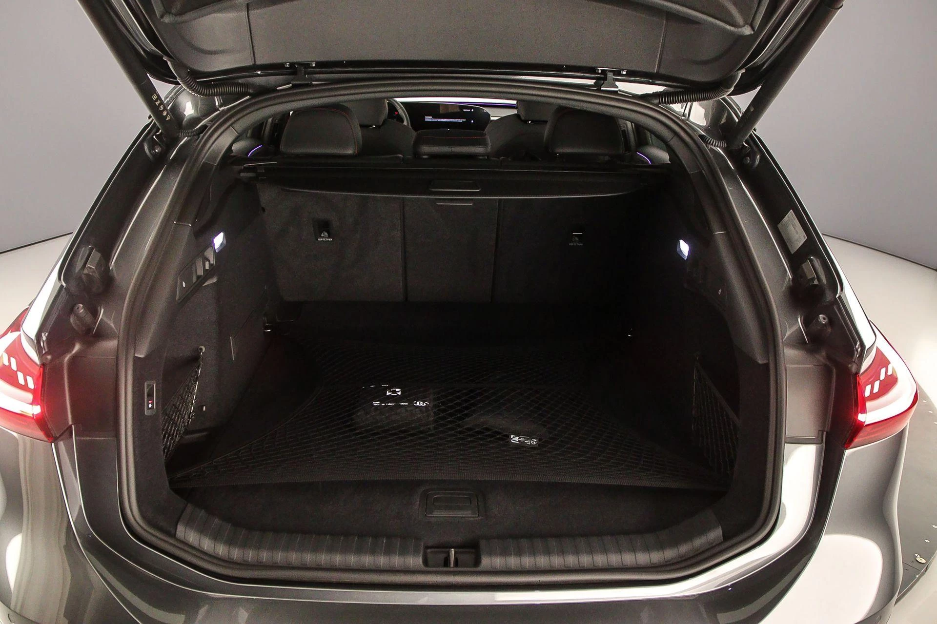 Hoofdafbeelding Audi A6 Avant e-tron