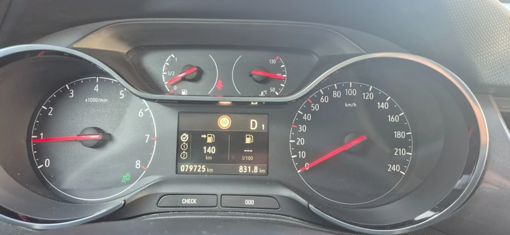 Hoofdafbeelding Opel Crossland X