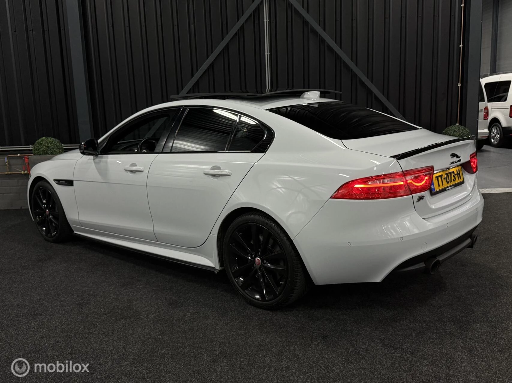 Hoofdafbeelding Jaguar XE