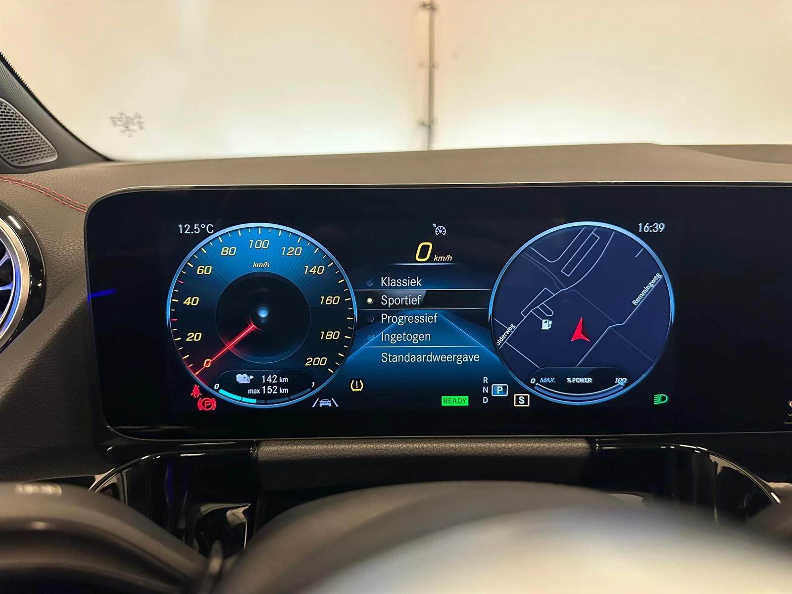 Hoofdafbeelding Mercedes-Benz EQA