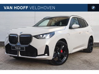 Hoofdafbeelding BMW X3 BMW X3 30e xDrive High Executive M Sport Automaat / Panoramadak / Trekhaak / Sportstoelen / Adaptieve LED / Harman Kardon / Live Cockpit Professional / Parking Assistant Professional