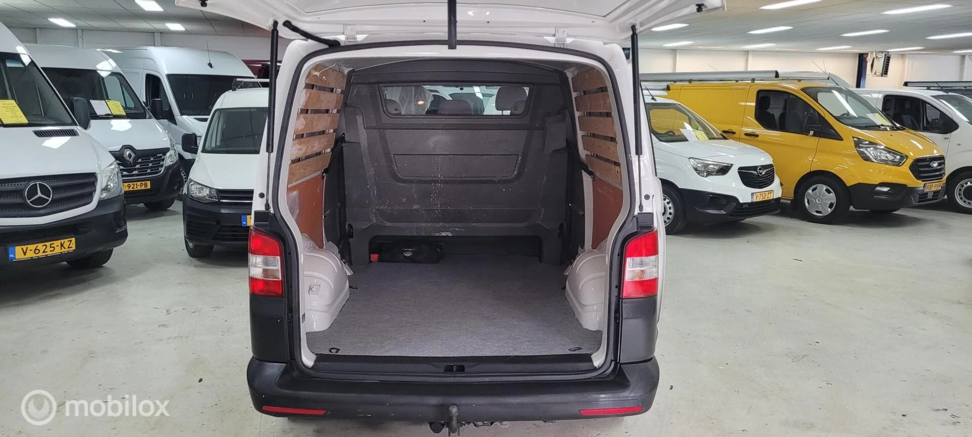 Hoofdafbeelding Volkswagen Transporter