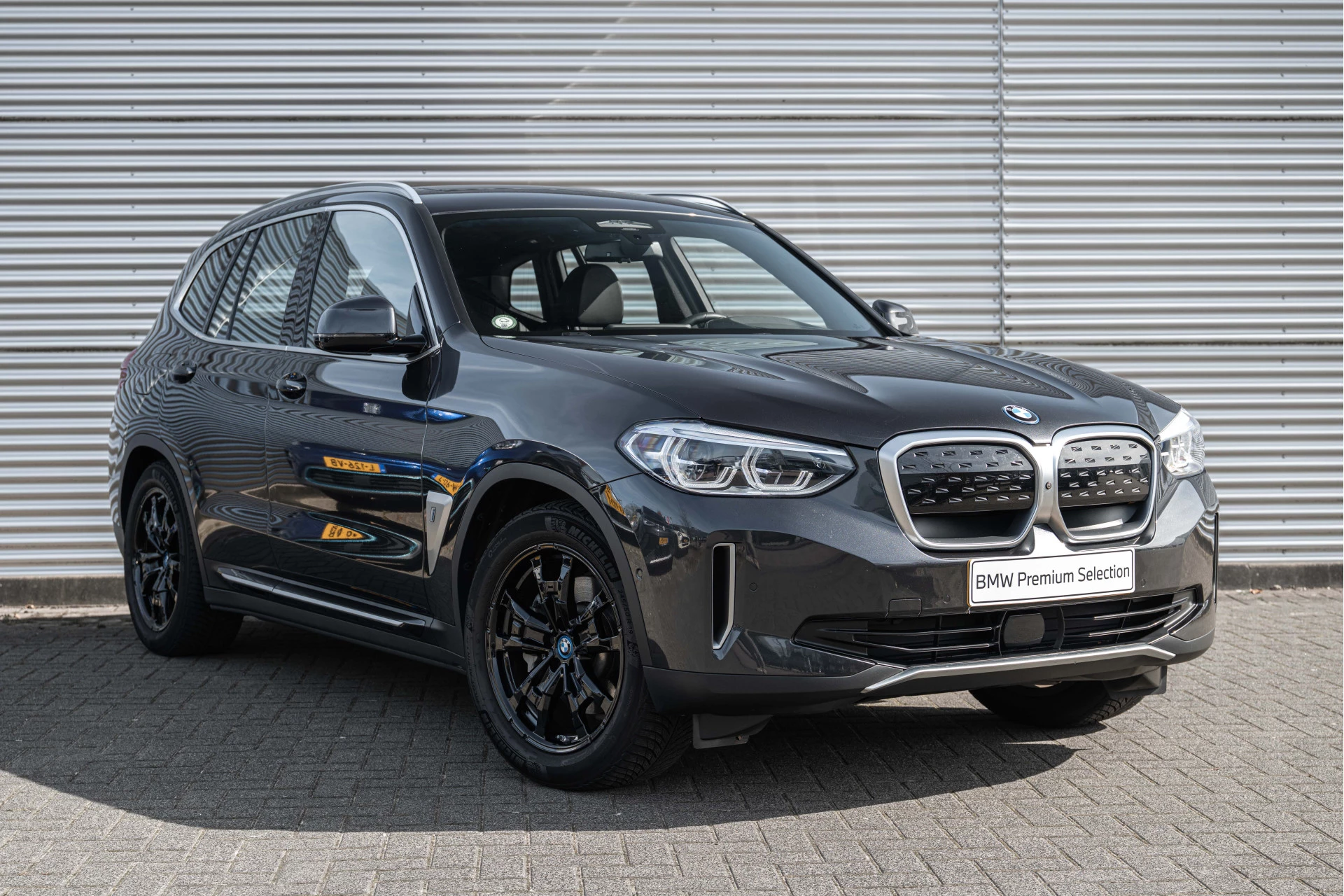 Hoofdafbeelding BMW iX3