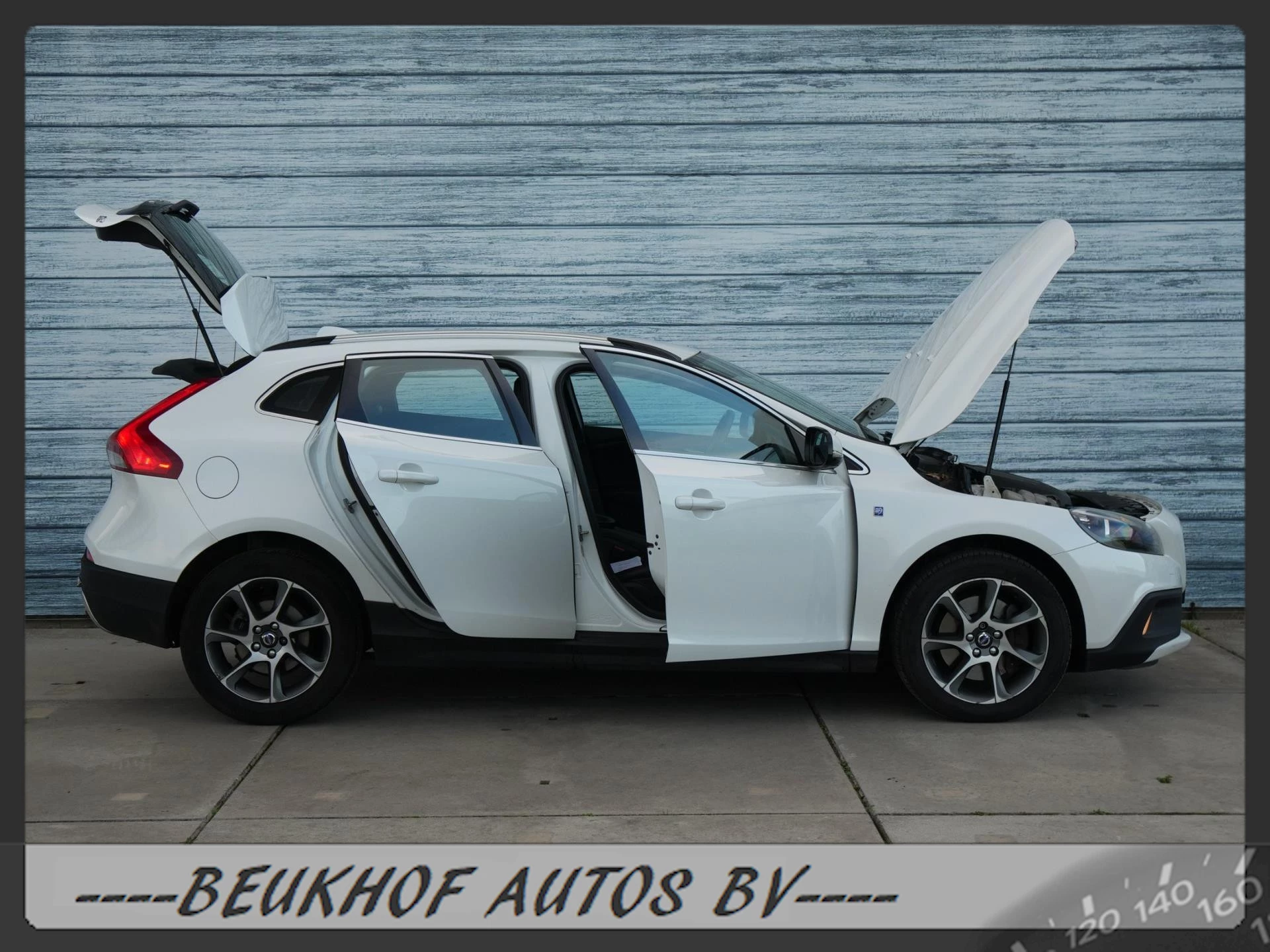 Hoofdafbeelding Volvo V40