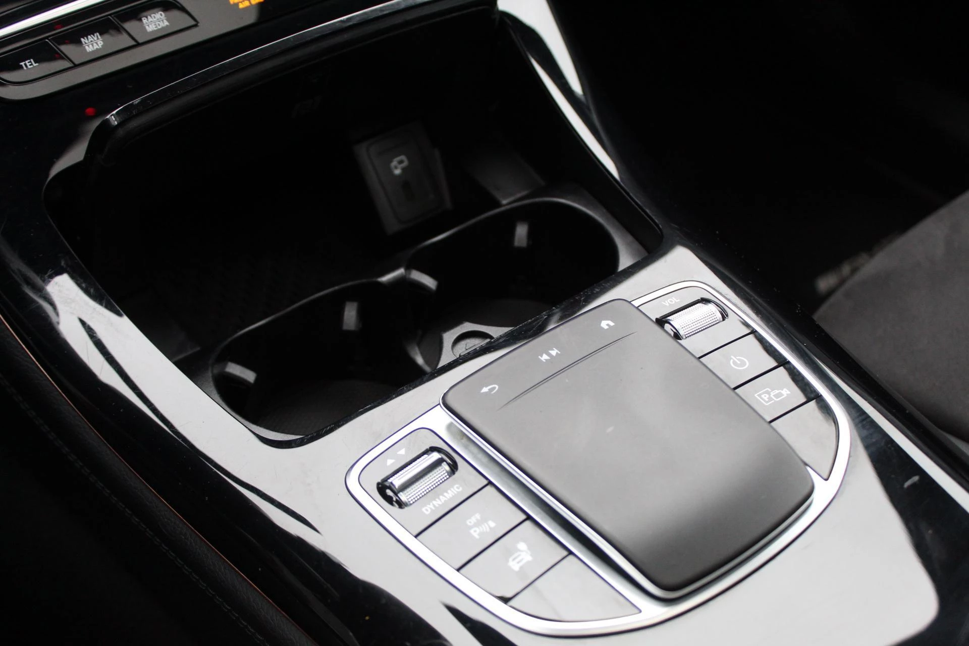 Hoofdafbeelding Mercedes-Benz EQC