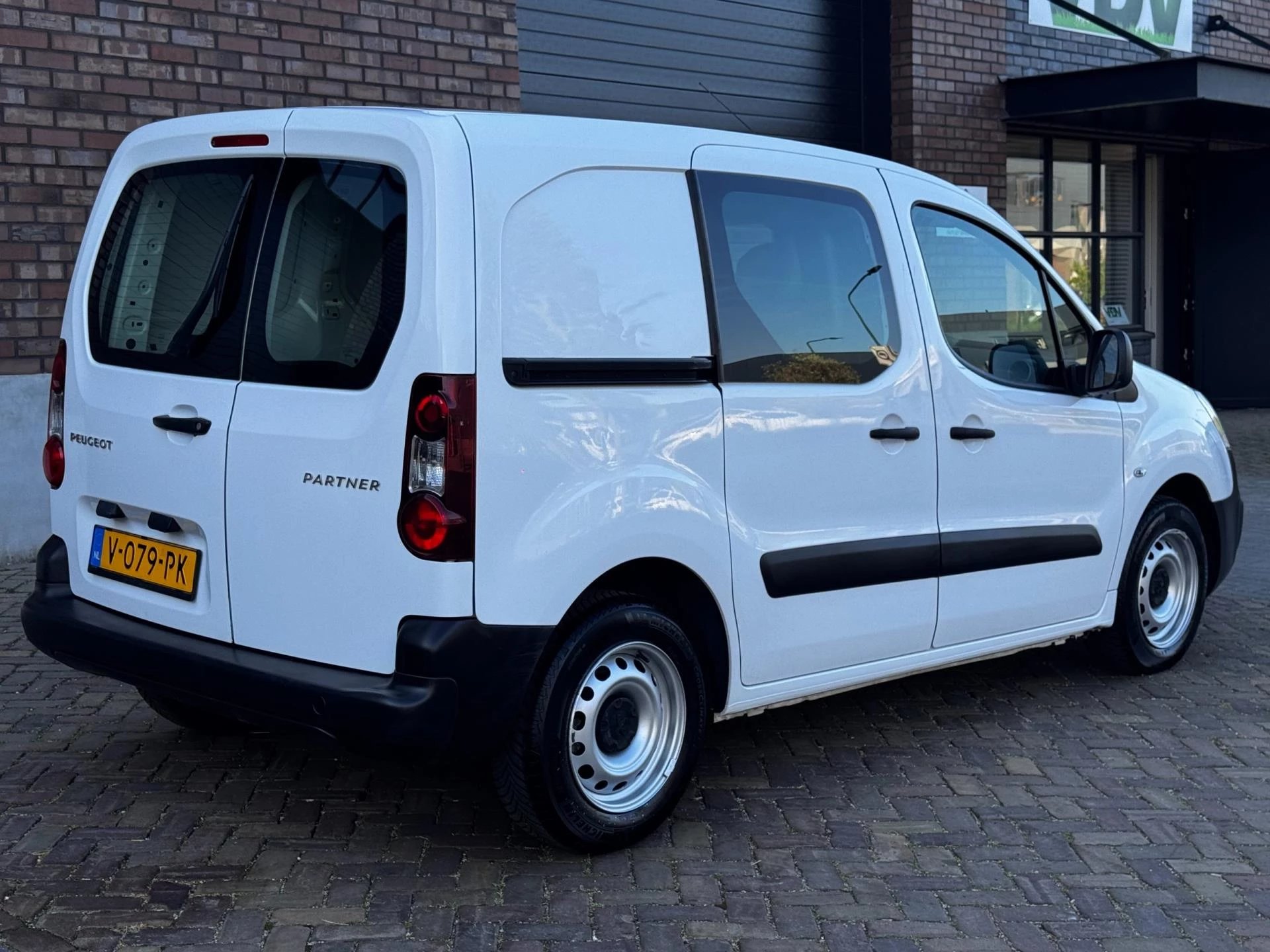 Hoofdafbeelding Peugeot Partner